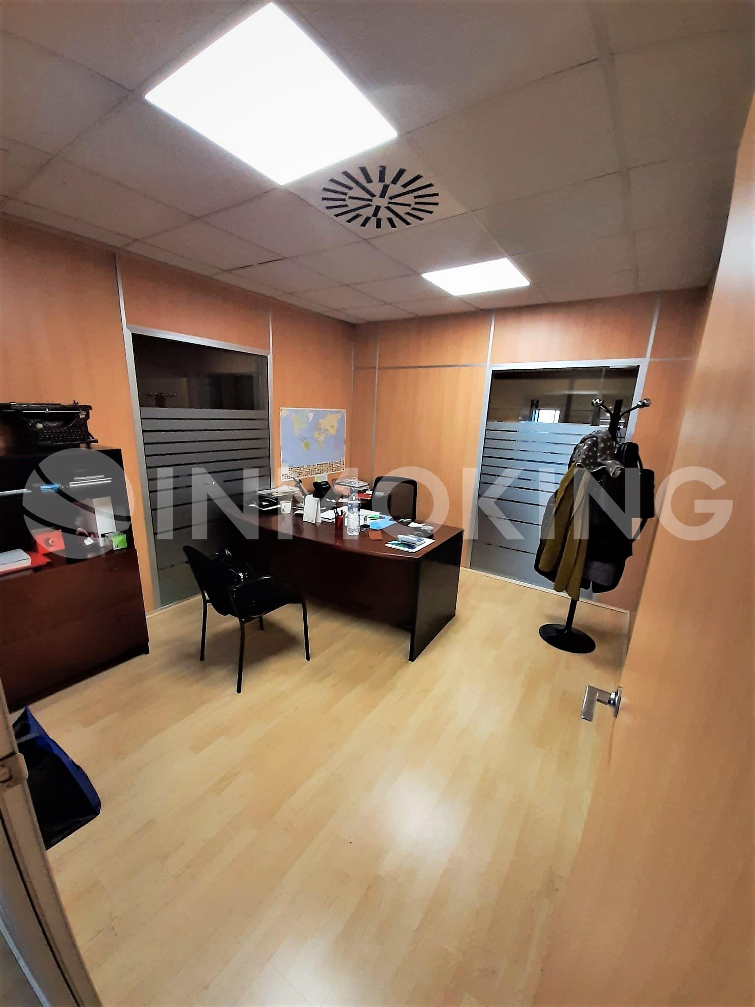 Foto de la propiedad Nave con amplias oficinas en Ribarroja de Turia - Valencia.